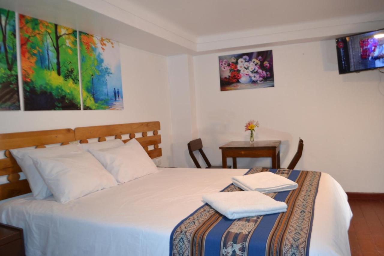Hotel Fiesta Ceniza