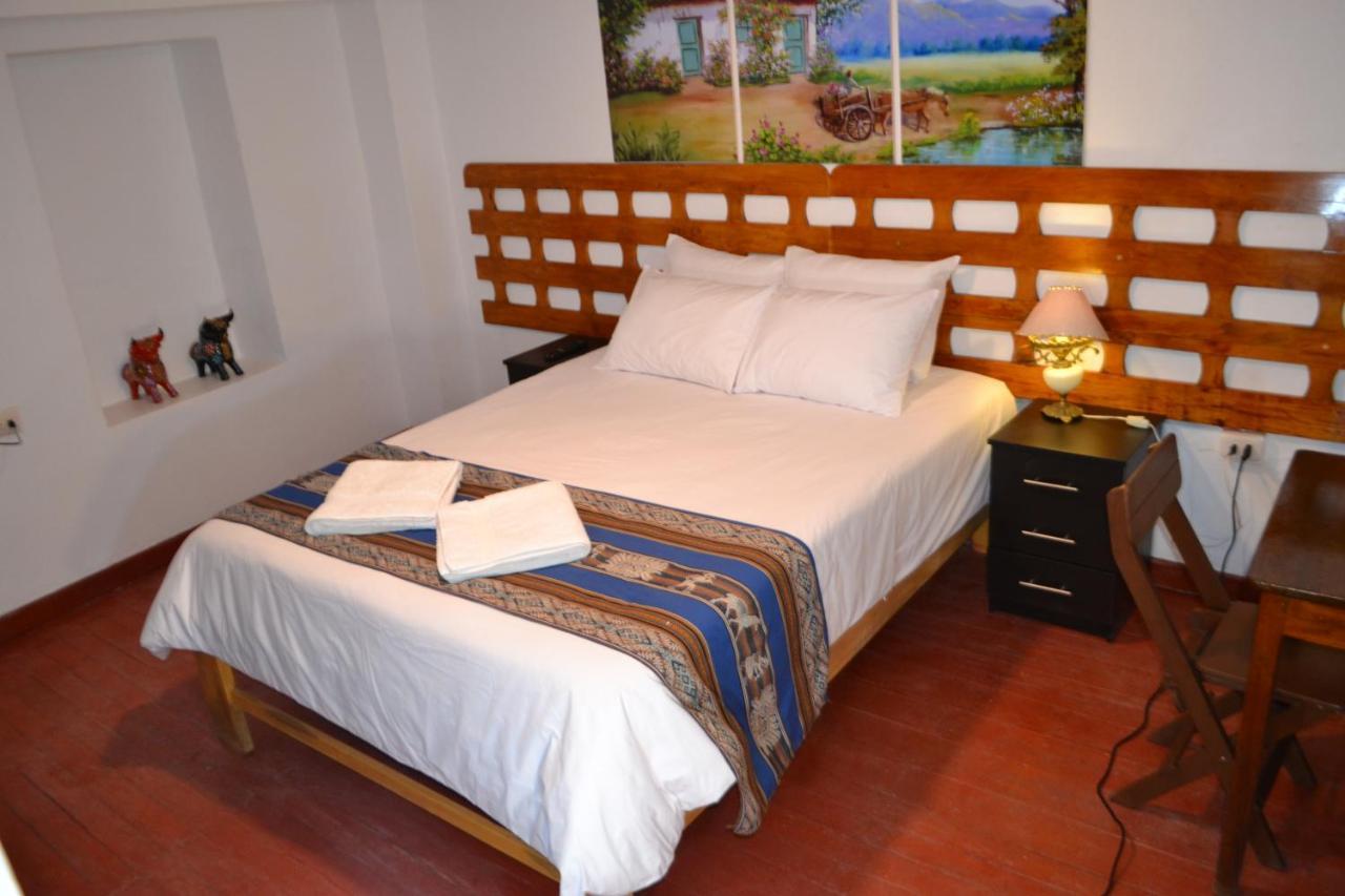 Hotel Fiesta Ceniza